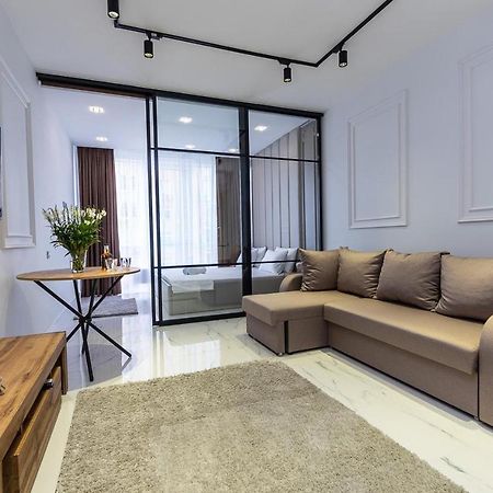 Fashionable Apartments. Smartplaza Metro Minskaya. Obolon 基輔 外观 照片