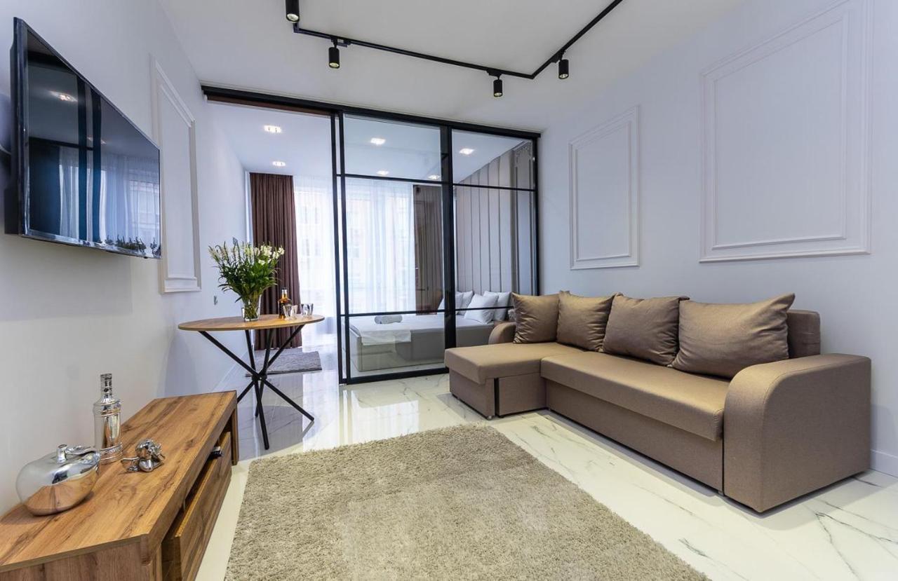 Fashionable Apartments. Smartplaza Metro Minskaya. Obolon 基輔 外观 照片