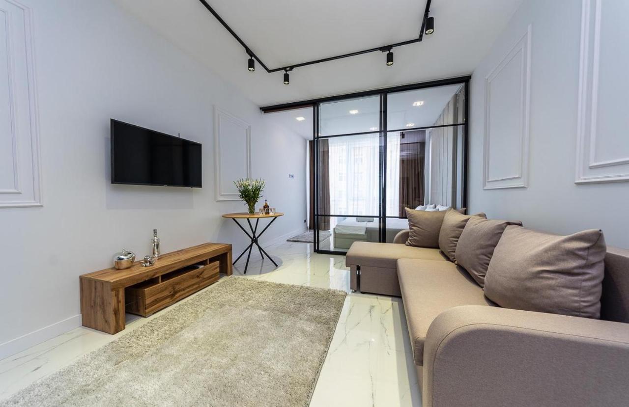 Fashionable Apartments. Smartplaza Metro Minskaya. Obolon 基輔 外观 照片