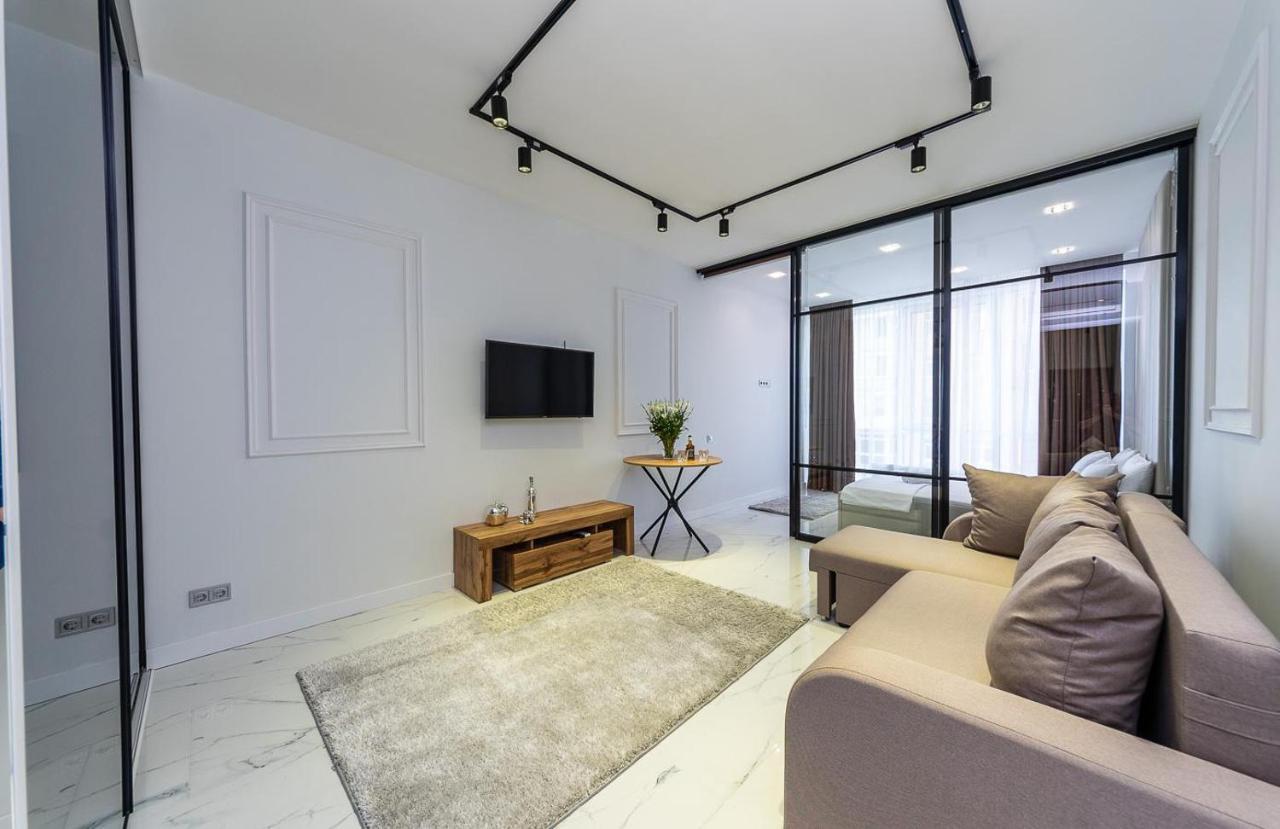 Fashionable Apartments. Smartplaza Metro Minskaya. Obolon 基輔 外观 照片