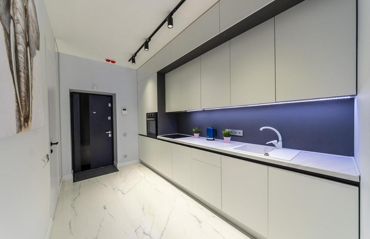 Fashionable Apartments. Smartplaza Metro Minskaya. Obolon 基輔 外观 照片
