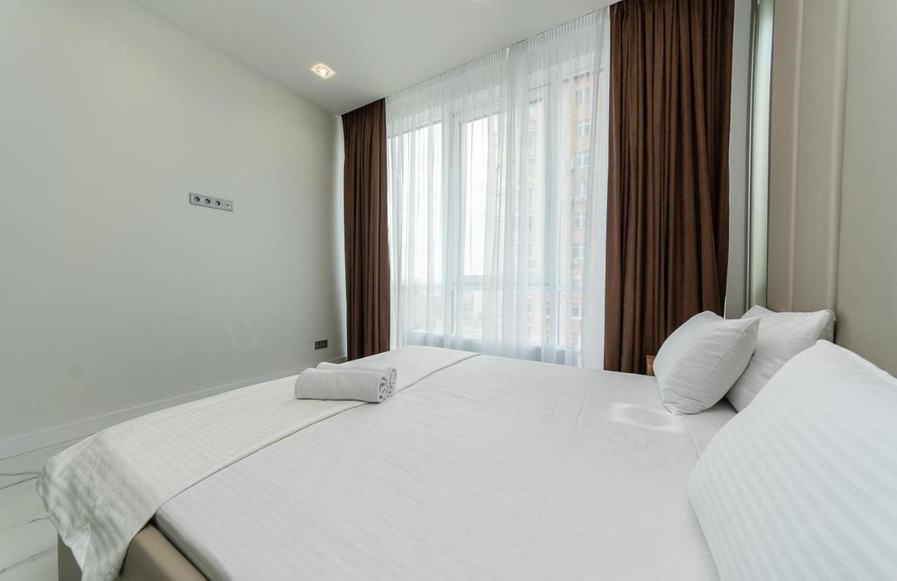 Fashionable Apartments. Smartplaza Metro Minskaya. Obolon 基輔 外观 照片